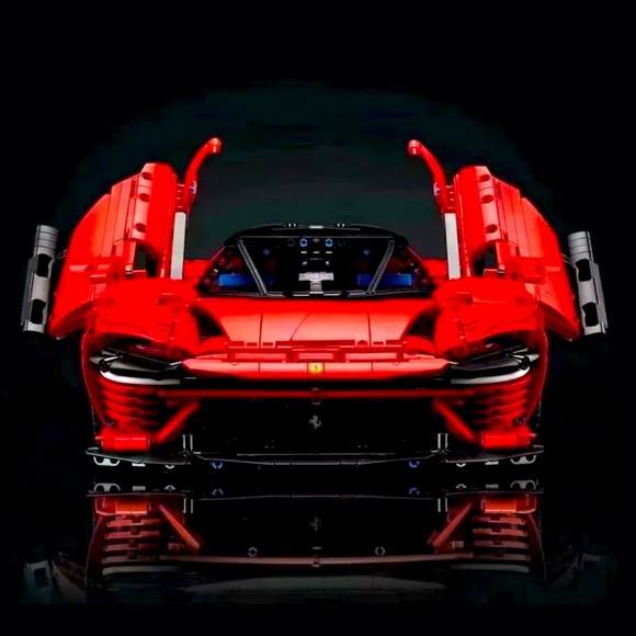 Custom 1:8 Ferrari Daytona SP 3 - Picture 1 of 12